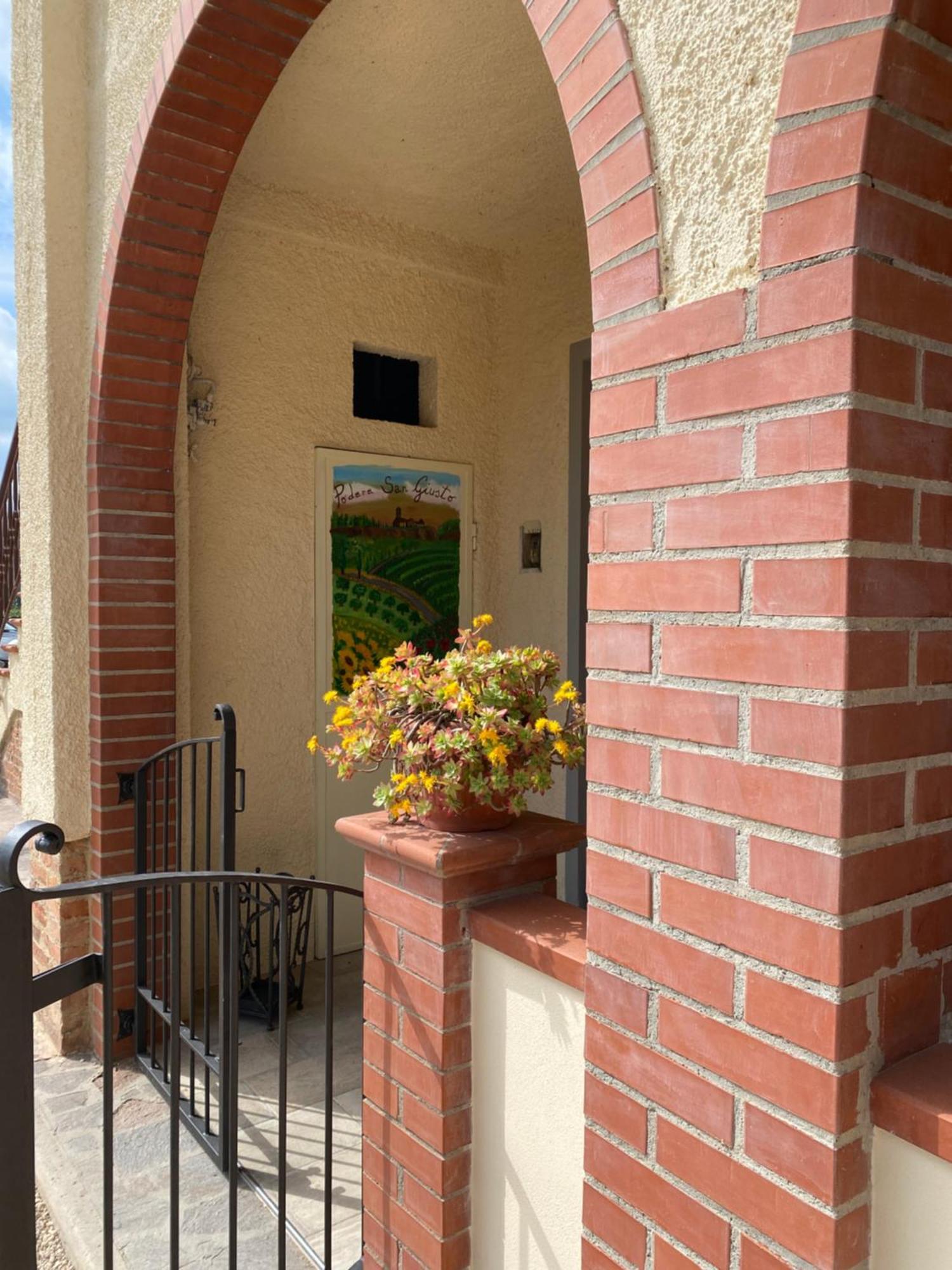 Casa Vacanze Podere San Giusto โวลแตร์รา ภายนอก รูปภาพ